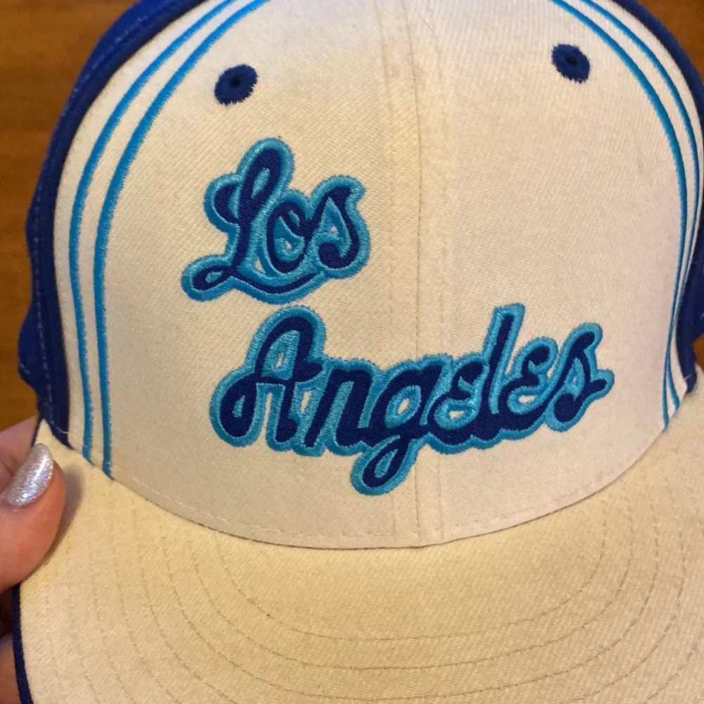 Los Angeles Lakers White Blue Hat Cap Vintage NBA New Era 7 3/8 GUC